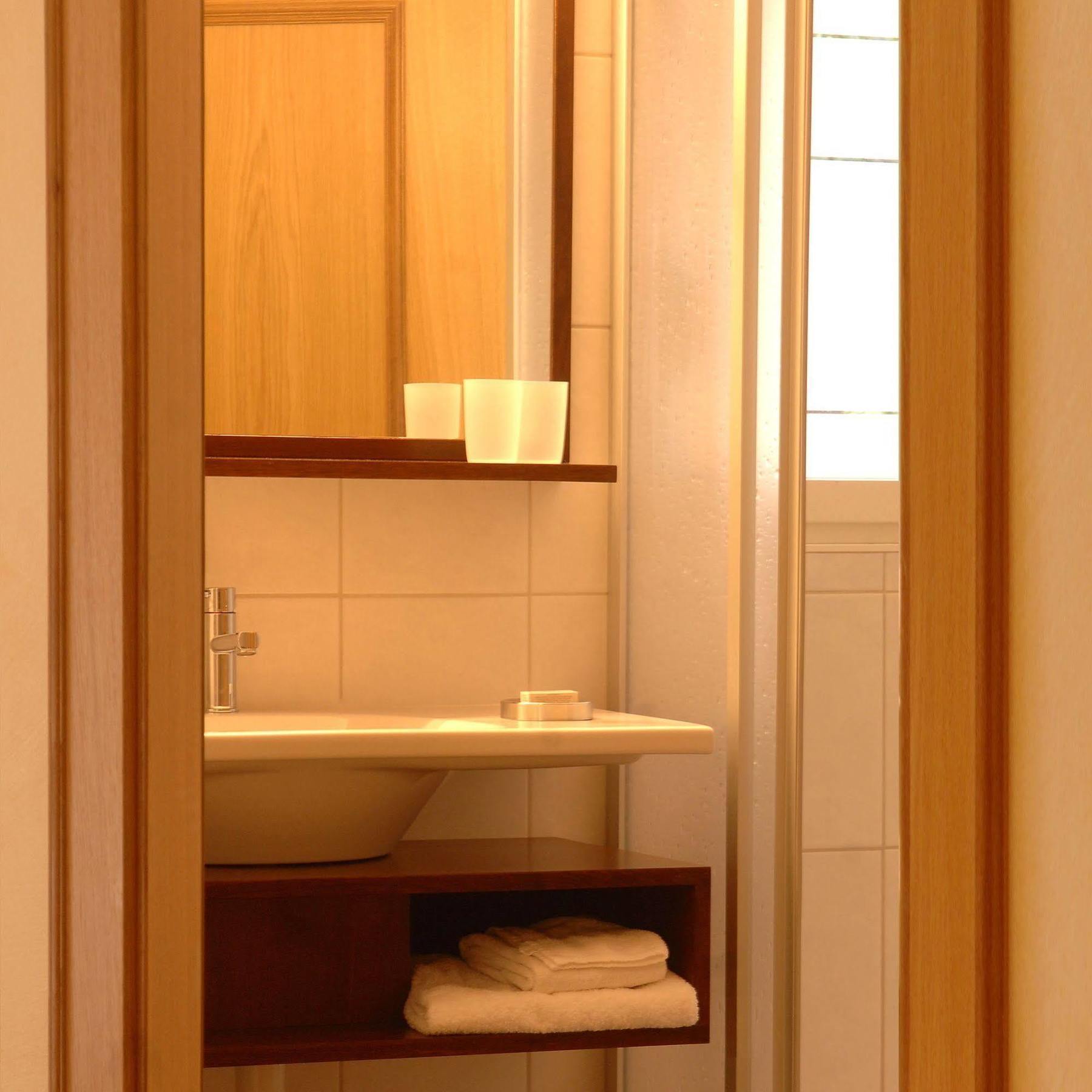 Hotel Viktoria-Leukerbad-Therme מראה חיצוני תמונה